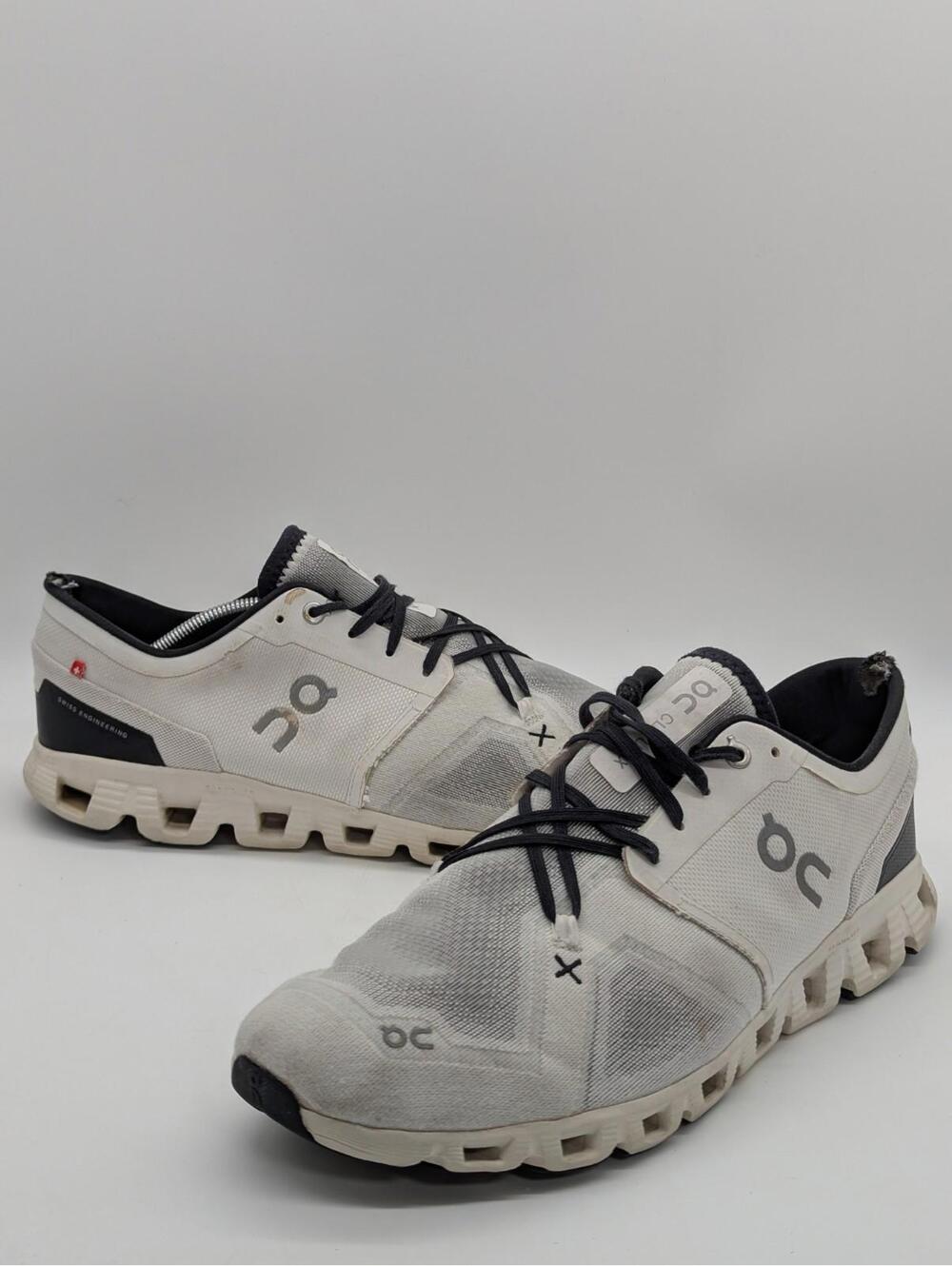 On Running Cloud X 3 Shoes White Black Athletic Running Shoes Mens Size 12.5